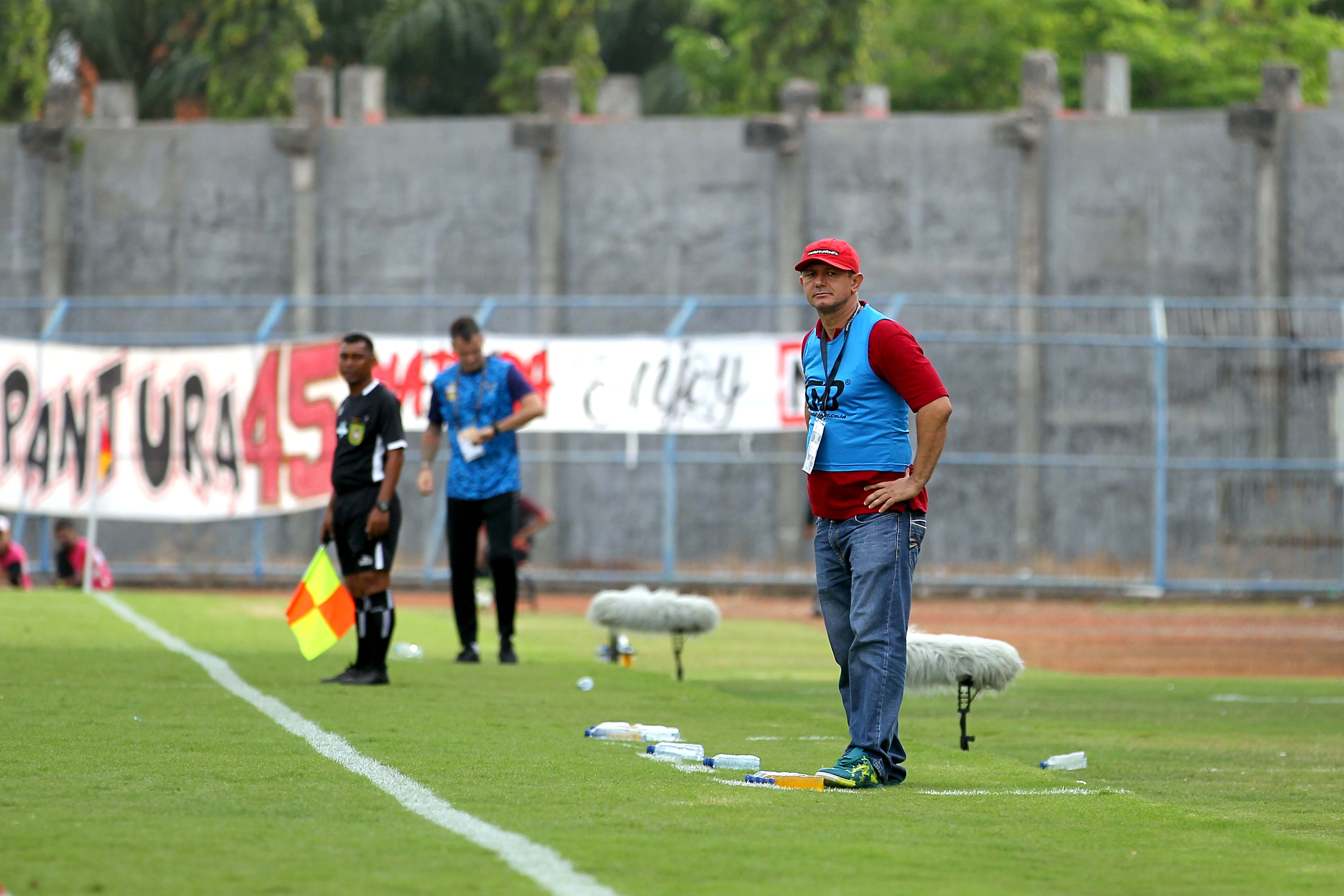 Lawan PSIS, Gomes Minta Madura United Lebih Fight